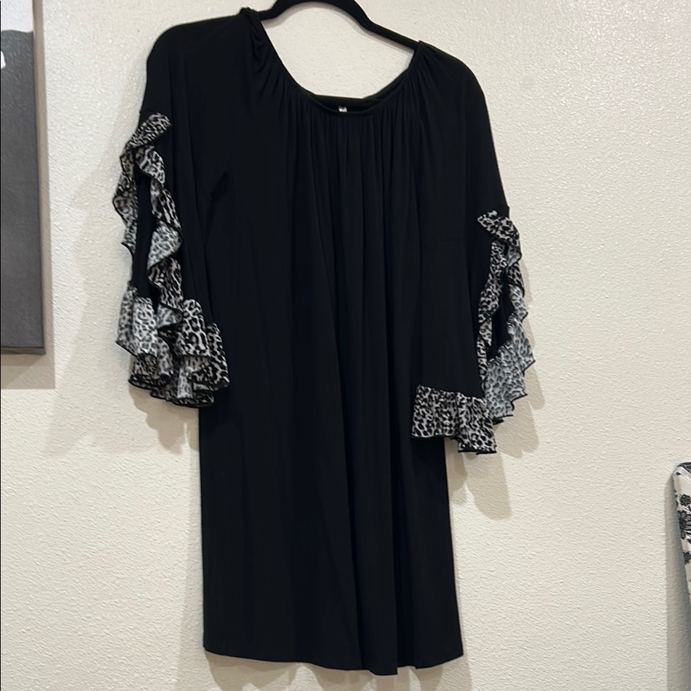 Moa USA Elegant Black blouse with Ruffled Sleeves